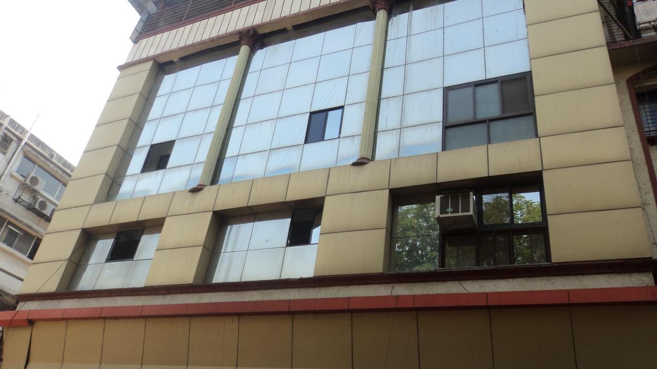 Girija Payyade Hotel Kalyan Exterior photo